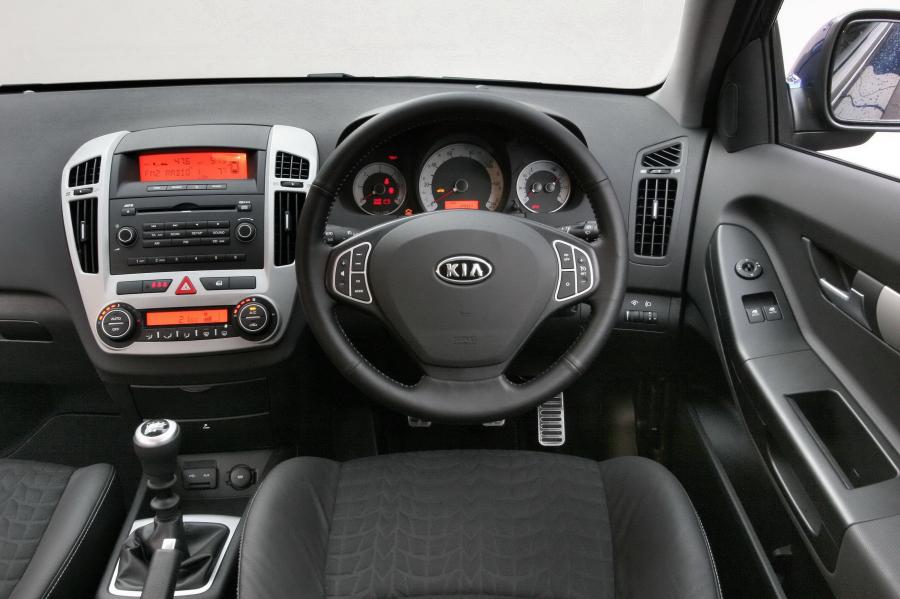  Kia pro_cee&rsquo;d 2008 года  (фото 44 из 182)